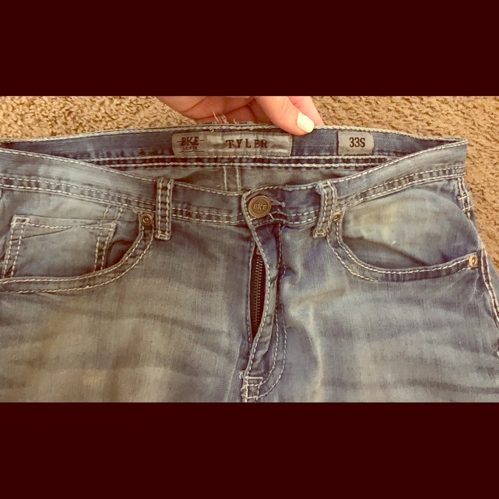 Used- Great condition Buckle BKE size 33S